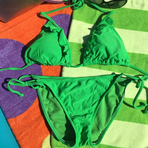 Bikini Lab Other - Cute Green Ruffle Bikini Large